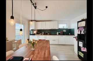 Wohnung mieten in 61250 Usingen, Wohnen und Gewerbe in Einem - Geräumige Halle mit moderner 3-Zimmer Wohnung zu vermieten