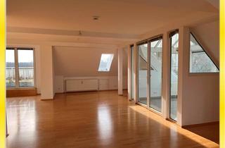 Lofts mieten in 13597 Spandau, Dachgeschosswohnung mit loftartigem Wohnraum und Büro