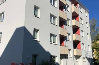 Wohnung mieten in Arnold-Zweig-Str. 73b, 18435 Knieper West, Altersgerechte 2-Raum-Wohnung mit Balkon, Aufzug und Einbauküche