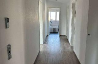 Wohnung mieten in Unterer Sommerfeldweg 2a, 94469 Deggendorf, Helle 2,5-Zimmer-Wohnung mit EBK, Garage und einem Südbalkon (15 qm) in Deggendorf OT Fischerdorf