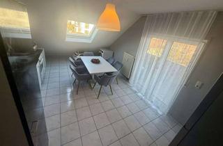 Wohnung mieten in Holunderweg, 35415 Pohlheim, Helle 2-Zimmer Dachgeschosswohnung in Pohlheim-Garbenteich