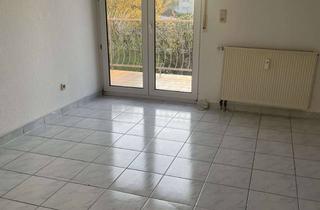 Wohnung mieten in Holunderweg, 35415 Pohlheim, Helle 2-Zimmer Dachgeschosswohnung in Pohlheim-Garbenteich