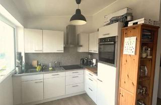 Wohnung mieten in Kämmergasse 14, 50676 Altstadt-Süd, Großzügige 2-Zimmer-Whg. mit Neubau-Komfort (inkl. EBK + Balkon)