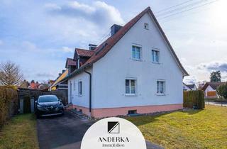 Doppelhaushälfte kaufen in 89335 Ichenhausen, Doppelhaushälfte mit zwei Wohnungen und attraktivem Grundstück!