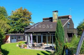 Villa kaufen in 75331 Engelsbrand, Architektenvilla mit Panoramablick & Privatsphäre