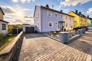 Doppelhaushälfte kaufen in Am Rauhen Biehl 23, 55774 Baumholder, Familienfreundliche Doppelhaushälfte mit ca. 170 m² Fläche, 2 Bädern, Garage & großem Garten