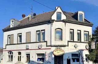 Mehrfamilienhaus kaufen in Holzer Straße, 42857 Remscheid, Stark sanierungsbedürftiges Mehrfamilienhaus mit großer Gaststätte , Partyraum und Ausbaureserve