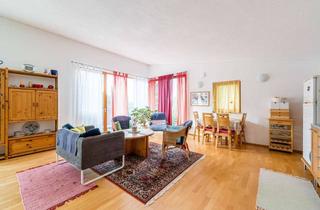 Einfamilienhaus kaufen in 79761 Waldshut-Tiengen, Ökologisches Einfamilienhaus in einzigartiger Hanglage am Waldrand – mit Blick über Waldshut