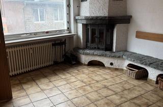 Einfamilienhaus kaufen in 58762 Altena, Wohnen und Arbeiten unter einem Dach – Vielseitiges Einfamilienhaus in zentraler Lage von Altena