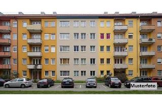 Anlageobjekt in Stresemannstraße xxx, 99817 Eisenach, Mehrfamilien-Doppelhaushälfte mit 3 Wohnungen - provisionsfrei