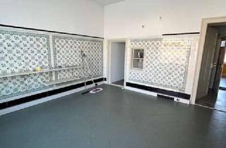 Gewerbeimmobilie mieten in Dresdner Straße 10, 09557 Flöha, Große Gewerbefläche mit Einbauküche und Stellplatz in schöner Lage!