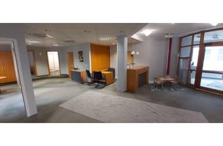 Büro zu mieten in 92284 Poppenricht, Sehr ansprechende Büro- / Praxis- /Geschäftsräume mit KFZ-Stellplätzen