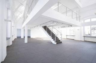Gewerbeimmobilie kaufen in 40489 Wittlaer, Licht, Luft, Loft: Gewerbeperle im Dreiflügelhaus! 330 m² Business-Fläche: Showroom, Office & mehr!