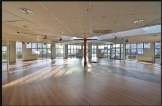 Geschäftslokal mieten in 28279 Bremen, Vielseitig nutzbare Gewerbeimmobilie mit Verkaufsfläche, Büro, Werkstatt und Lager | teilbar