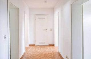 Wohnung kaufen in 54290 Trier, ***Helle 2 Zimmer-Wohnung mit Balkon und Einbauküche in Trier-Süd***