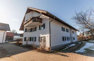 Wohnung kaufen in 87452 Altusried, Hochwertig sanierte Dachgeschosswohnung - modernisierter Wohntraum in idyllischer Lage - Balkon & TG