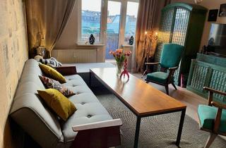 Wohnung kaufen in Ebersstraße 13, 10827 Schöneberg, *Top modernisiert* Bezugsfreie 2,5 Zimmer-Dachgeschoss-Wohnung in Schöneberg