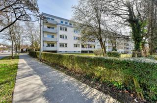 Wohnung kaufen in Logauweg, 70565 Fasanenhof, +++ 2.OG mit West-Balkon - vermietet - sanierungsbedürftig +++