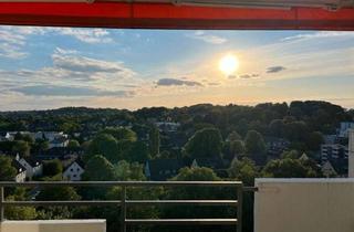 Wohnung kaufen in Henkelshof 5-7, 42897 Lennep, Top gepflegte, große 3-Zimmer-Wohnung mit Loggia und Panorama-Ausblick in Remscheid-Lennep