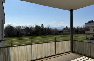 Wohnung kaufen in 83395 Freilassing, Stilvolle und neuwertige 3-Zimmer-Wohnung mit zwei Tiefgaragenstellplätzen in Freilassing