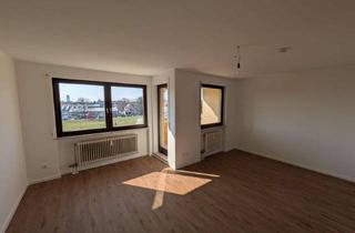 Wohnung mieten in Happurger Straße, 90482 Laufamholz, Helle, renovierte 2‑Zi‑Wohnung mit neuer EBK, Balkon, Aufzug & Stellplatz