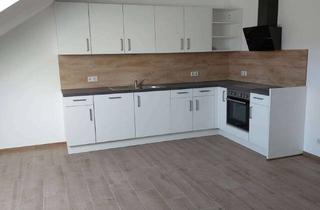 Wohnung mieten in Hauptstrasse 15, 84419 Obertaufkirchen, attraktive Dachgeschosswohnung mit 2 Zimmern, EBK und Balkon