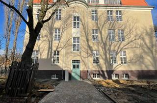 Wohnung mieten in Bertha Von Suttner Straße 3c, 15806 Zossen, Wohnen im Denkmal - traumhafte 3-Raum Wohnung mit Wohnküche