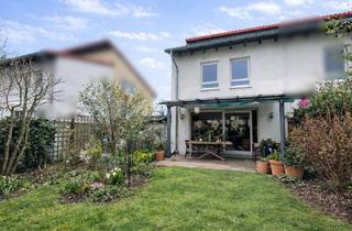 Doppelhaushälfte kaufen in 60438 Frankfurt, Ruhige Splitlevel-Doppelhaushälfte in begehrter Lage