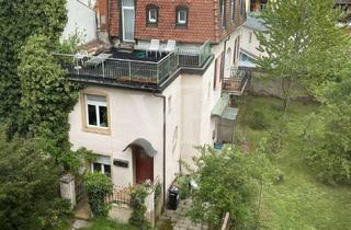 Haus kaufen in 79104 Herdern, Einfamilienaus in Freiburg Herdern- Aktuell an drei Einheiten vermietet.