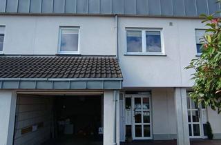 Haus kaufen in Am Karrenberg 1A, 42553 Velbert, Familienfreundliches Niedrigenergiehaus mit in Velbert