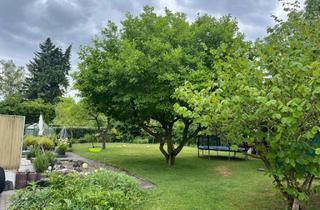 Grundstück zu kaufen in 85551 Kirchheim, Brück Immobilien - 1.012 m² großes Grundstück mit Altbestand zum Abriss *Ideales Neubaupotenzial*