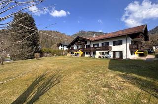 Wohnung kaufen in 83246 Unterwössen, Vermietete 3-Zi.-ETW mit großem Garten und Garage in stiller Bergblicklage