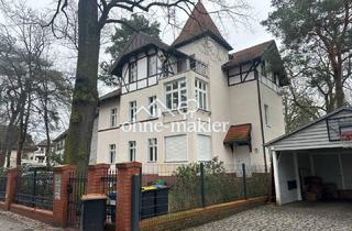 Wohnung mieten in 14109 Berlin, Wannsee-Villa: DG-Wohnung mit Kamnin, Holzbalken, Teilseeblick & Balkon /EBK/79m2/ab 01.05.2026