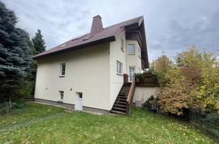 Anlageobjekt in 02708 Löbau, Modernes, effizientes Mehrfamilienhaus mit 3 Parteien: Große Balkone & super Grundrisse!