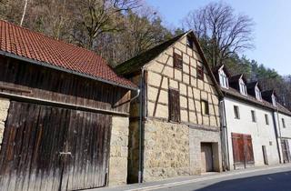 Lager kaufen in 91344 Waischenfeld, Suchen Sie einen Lagerplatz mit Garage? - Scheune in zentraler Lage von Waischenfeld