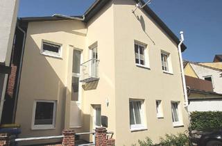 Wohnung mieten in 25709 Marne, Zu Mieten! Modernisierte 3-Zimmer Wohnung im Zentrum von Marne!