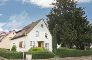 Haus kaufen in 79183 Waldkirch, Kleiner Rohdiamant auf großem Grundstück in Top Lage