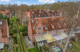 Wohnung kaufen in 24147 Elmschenhagen-Nord, Vielseitiges Reihenendhaus mit Wintergarten – Zwei-Zimmerwohnung in Elmschenhagen als Kapitalanlage