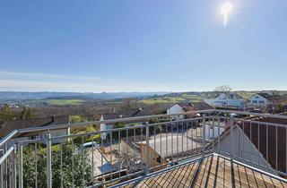 Wohnung kaufen in 72667 Schlaitdorf, Moderne, helle Dachgeschoss-Wohnung mit Süd-Balkon und fantastischem Fernblick
