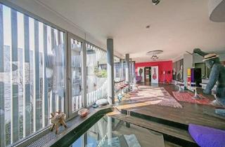 Wohnung kaufen in Johannisstrasse, 10117 Mitte, Bezugsfreie 4,5 Zi-Whg mit Kamin Balkon EBK Aufzug u. 2 Stellplätzen