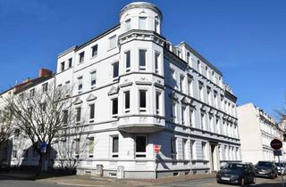 Wohnung kaufen in 26382 Innenstadt, Stilvolle 2-Zimmer-Altbauwohnung nahe Südstrand & Bontekai in Wilhelmshaven