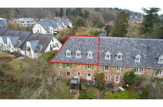 Wohnung kaufen in 53773 Hennef, MANNELLA *helle Dachwohnung in historischer Rentei im idyllischen Schlosspark *