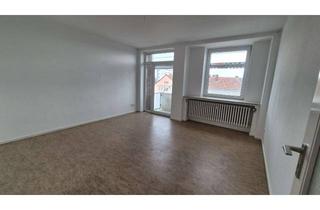 Wohnung mieten in Friedrich-Ebert-Straße 70, 34119 West, Attraktive 2-Zimmer Wohnung im 4. OG (inkl. Aufzug), mit Balkon, frisch renoviert mit neuer EBK