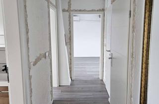 Wohnung mieten in Überführungsstraße, 68766 Hockenheim, Luxuriöse 3‑Zimmer Dachgeschosswohnung in Hockenheim