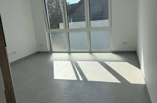 Wohnung mieten in Mülheimer Straße 184, 51469 Bergisch Gladbach, 1-Zimmer-Wohnung mit Einbauküche, Altersgerecht, KfW 40 EE