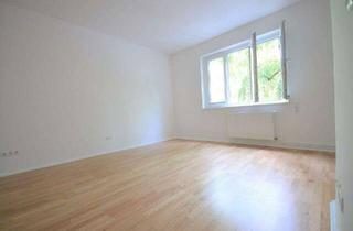 Wohnung mieten in Holzgartenstraße 26, 90461 Glockenhof, Renovierte Einzimmerwohnung mit Balkon