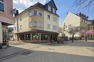 Wohnung mieten in Hauptstraße 67, 55743 Idar-Oberstein, Großzügige 2-ZKB-Dachgeschosswohnung mit Balkon & Keller in zentraler Lage Idar