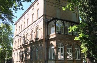 Wohnung mieten in Rüdigerstraße 17, 03149 Forst, 2-Zimmer-Hochparterrewohnung, modern gestaltet im gepflegten Altbau