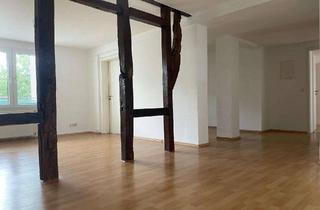 Wohnung mieten in Kaiserstraße 70, 42477 Radevormwald, Renovierte 4 Zimmer-Wohnung mit Balkon
