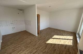 Wohnung mieten in Straße Der Deutschen Einheit 24, 39326 Wolmirstedt, Helle 4-Zimmer-Wohnung mit Balkon!